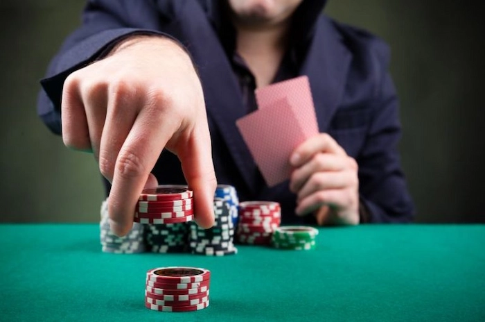 Decode the Three-card poker game that attracts many players